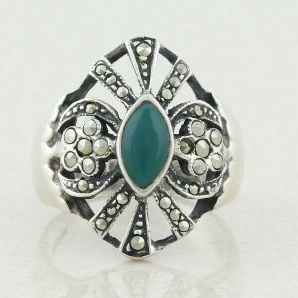 Unbranded Jewelry - Sterling Silver Green Onyx and Marcasite Ring Size 8 1/4